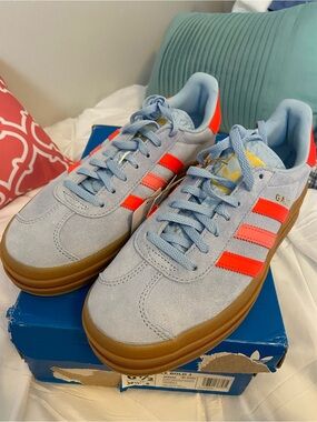 adidas Light Blue Suede Sneakers with Neon Coral Stripes Gazelle 6.5 men’s/8W